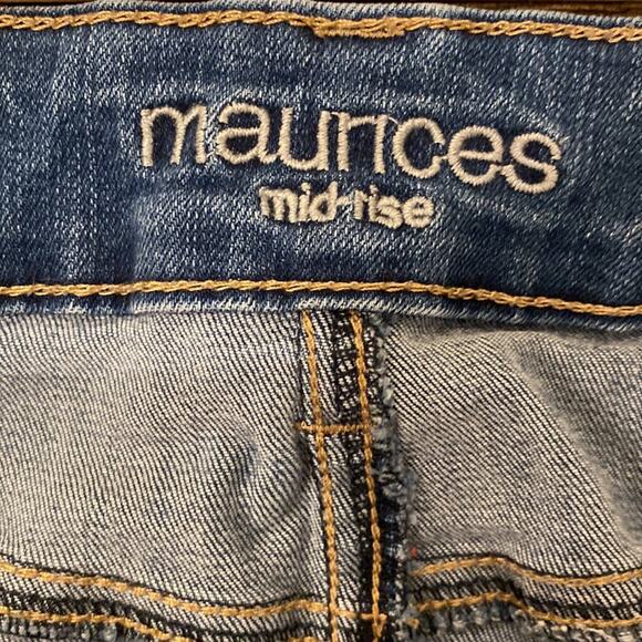Maurices Mid Rise Skinny Jean Medium Wash Size XL Short - Picture 3 of 9